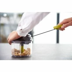 Schlussverkauf ⭐ Tefal 5-Sekunden-Zerkleinerer 900 Ml Gemüseschneider Und Mixer Mit Edelstahlklingen Zum Zerkleinern Von Gemüse, Zwiebeln Und Nüssen K1320404 🛒 -Antihaftpfanne Verkäufe unnamed file 1990