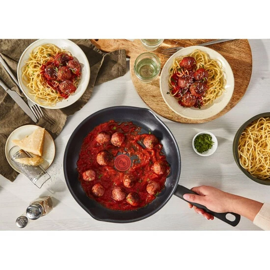 Am billigsten 😍 Tefal B56408 Day By Day On - Bratpfanne - Schwarz 🤩 7 Am billigsten 😍 Tefal B56408 Day By Day On - Bratpfanne - Schwarz 🤩 – Bild 5